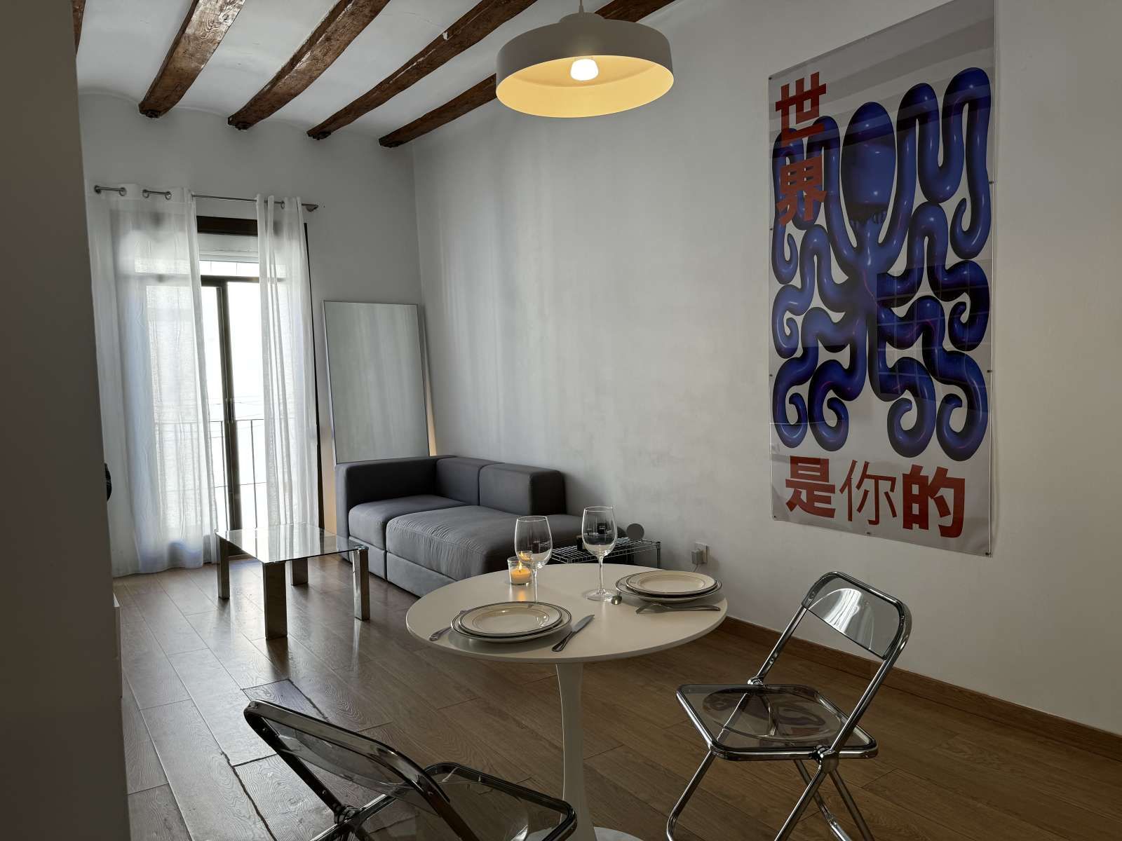 Apartment to share in El Raval