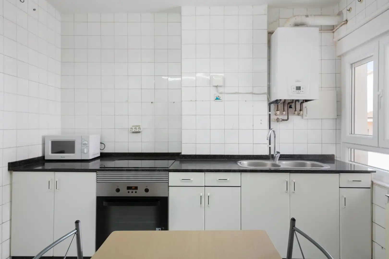 Cocina de Piso en venta en Gijón  con Calefacción