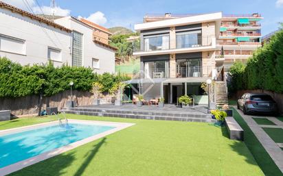 Exterior view of House or chalet for sale in Castelldefels  with Air Conditioner, Heating and Private garden