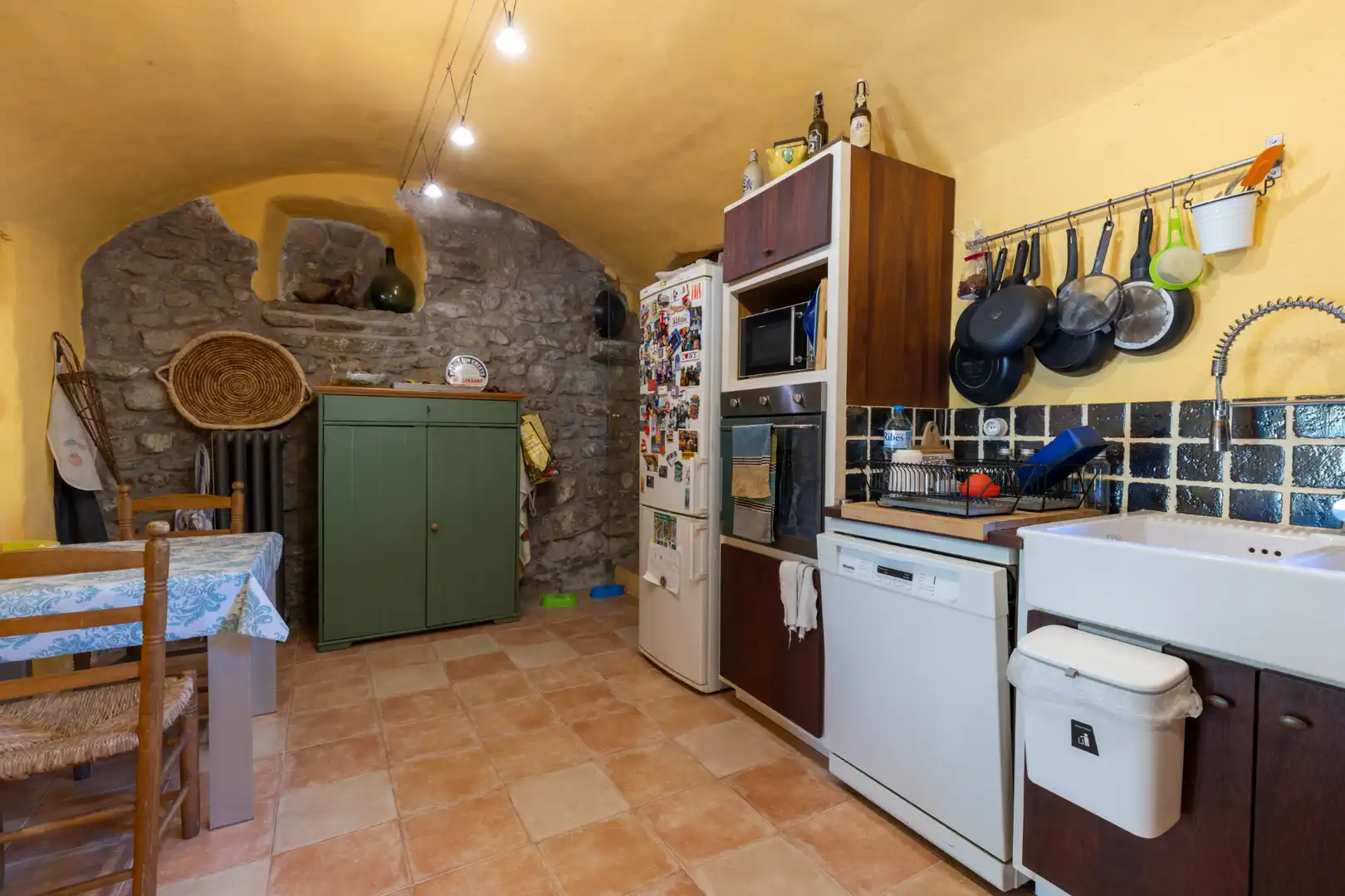 Küche von Country house zum Verkauf in Sant Martí de Llémena mit Klimaanlage, Heizung und Privatgarten