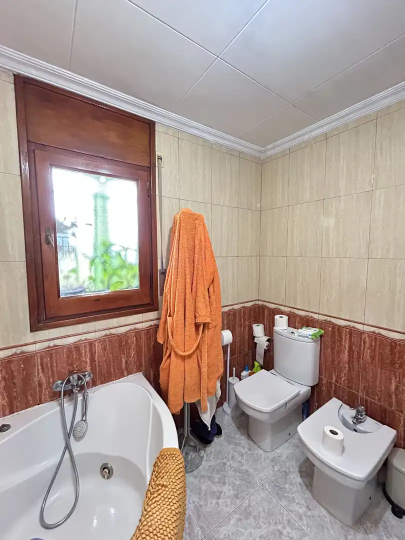 Baño de Casa o chalet en venta en Vilobí d'Onyar con Aire acondicionado, Calefacción y Jardín privado