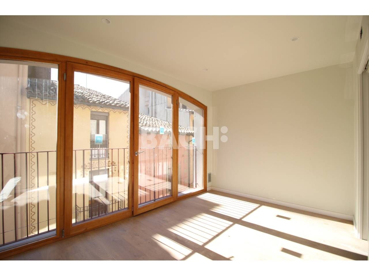 Bedroom of Flat for sale in Vic  with Heating