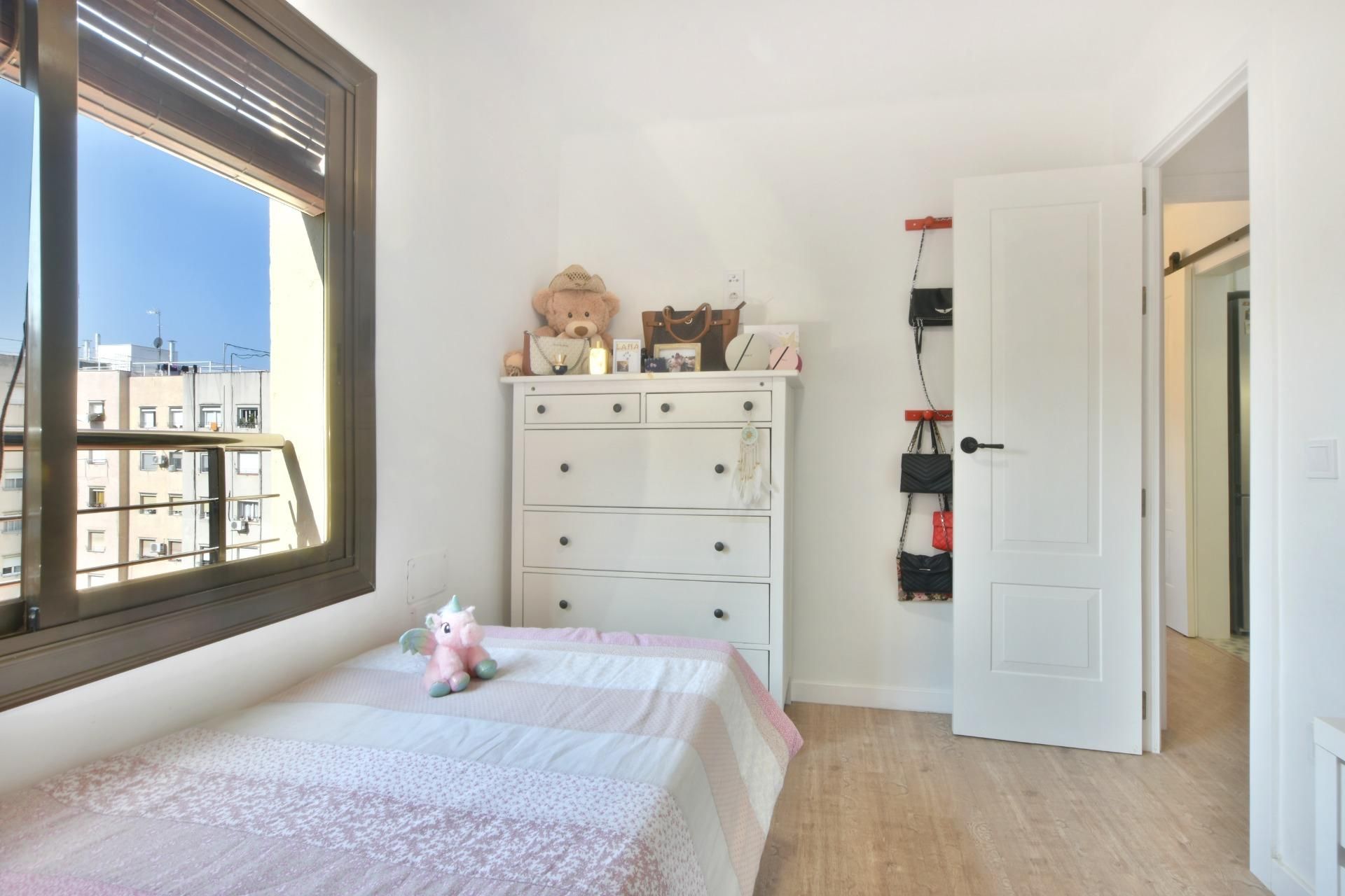 Flat for sale in Carrer ALBINYANA, D', Can Palet  , Sud