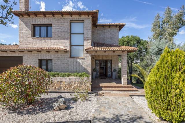 Casa-chalet en Venta en Pino Alto - Navarredonda