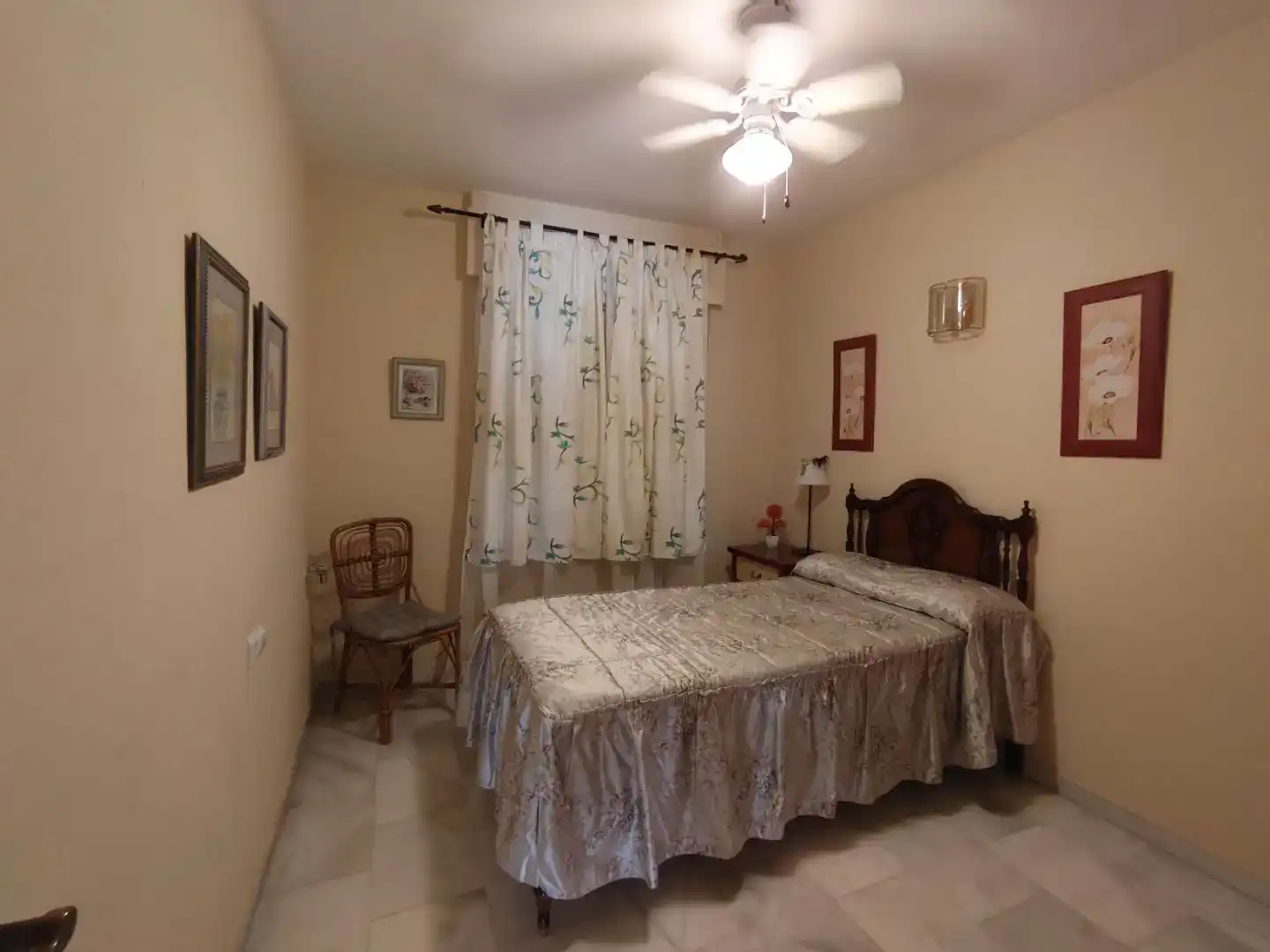 Habitación de Piso en venta en Churriana