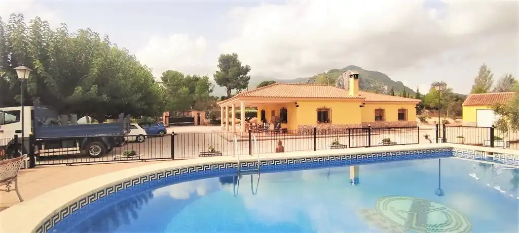 House with pool for sale in Muro de Alcoy, imagen 2