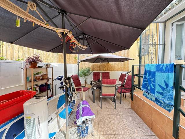 Casa adosada en Venta en Calle Tiberiades en La Florida