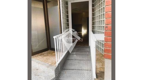 Photo 3 of Premises for sale in Calle Olot, Les Arenes - La Grípia Can Montllor, Terrassa