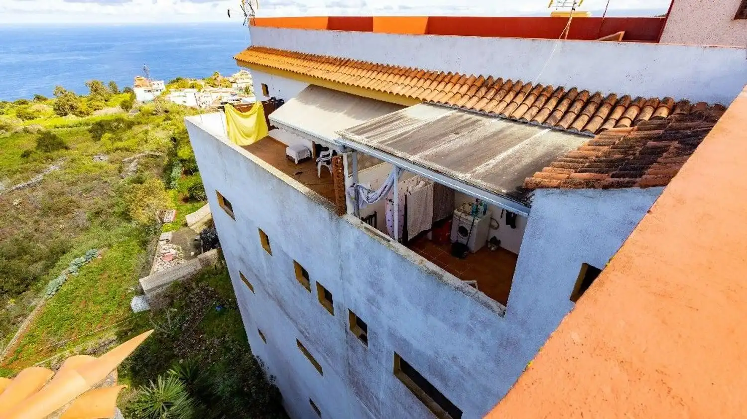 Buildings for sale in Avenida Príncipes de España, El Tanque