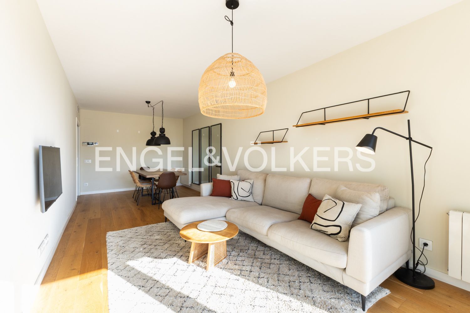 Wohnzimmer von Wohnung zur Miete in  Valencia Capital mit Klimaanlage, Heizung und Privatgarten