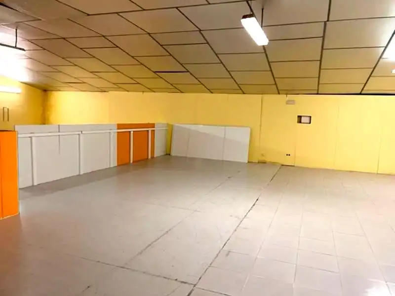 Fabrikhallen zum Verkauf in Zona Calvario