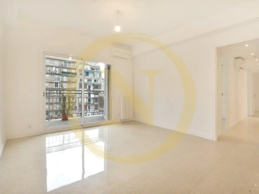Piso en venta en Carrer de la Diputació, La Nova Esquerra de l'Eixample