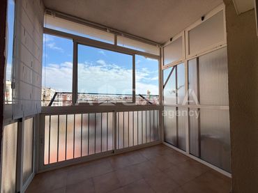 Pis amb balcó en venda a Riu Sud