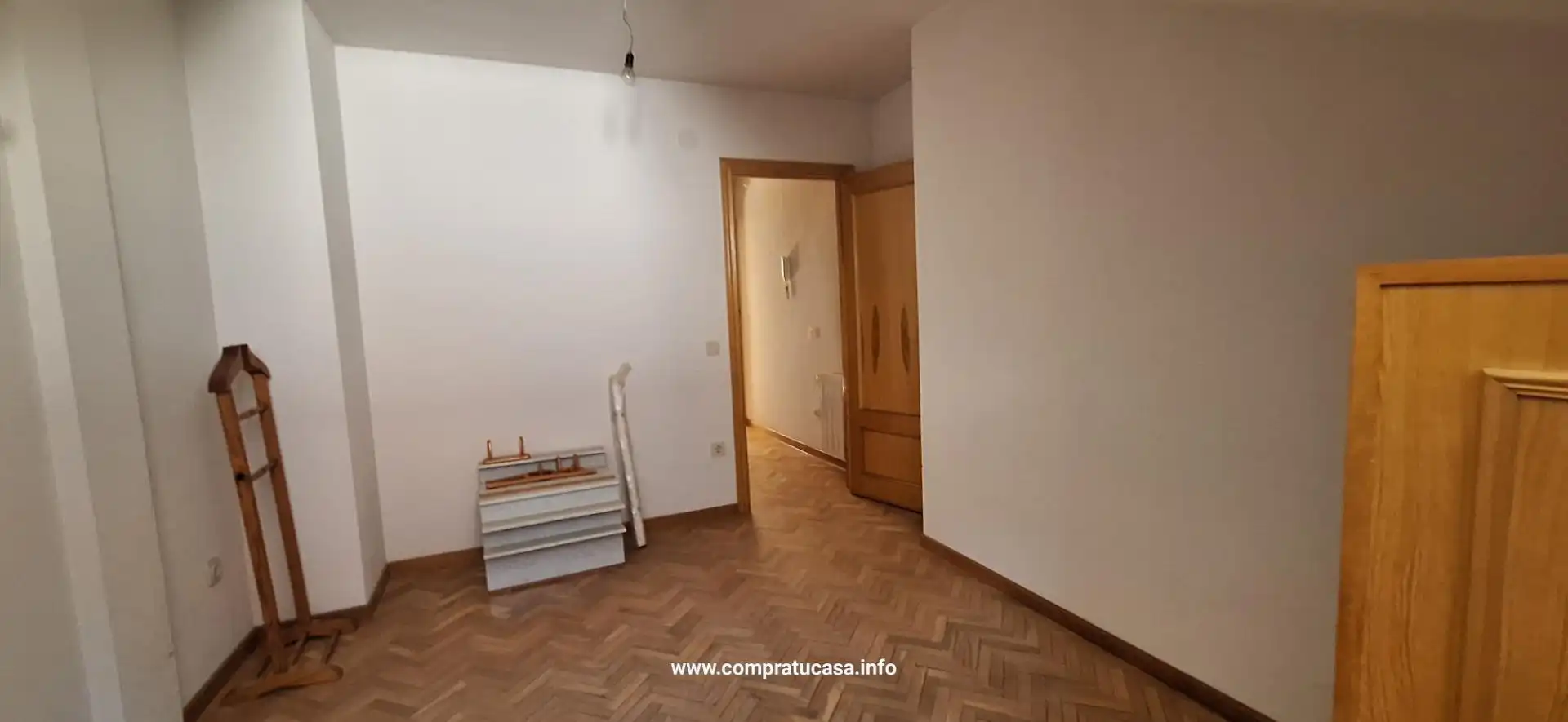 Piso en venta en Segovia con Calefacción, Jardín privado y Parquet