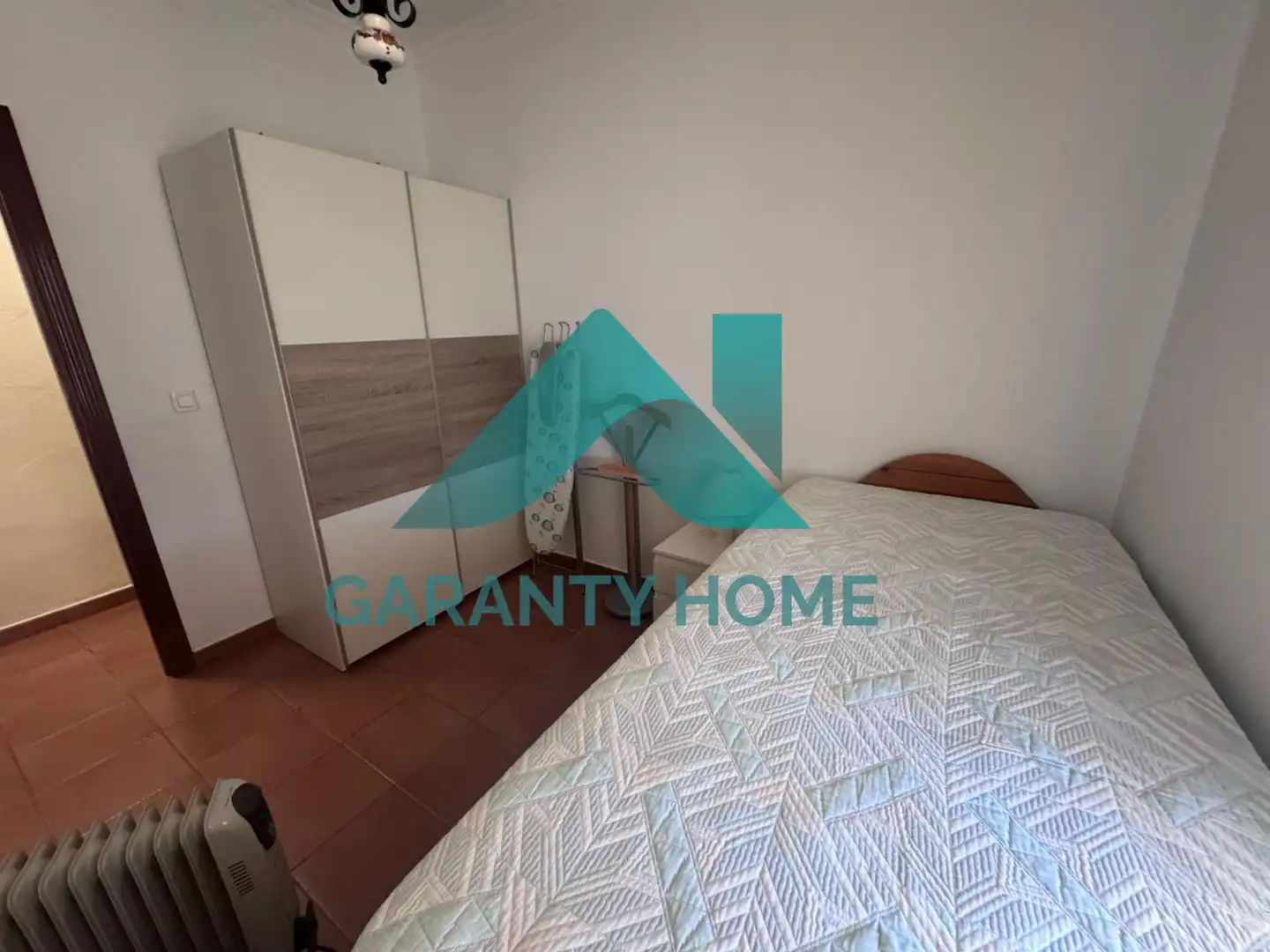 Dormitori de Casa o xalet en venda en Cáceres amb Calefacció, Jardí privat i Traster