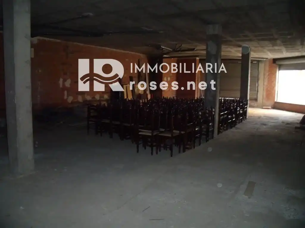 Locale commerciale in vendita a Pare Claret, imagen 2