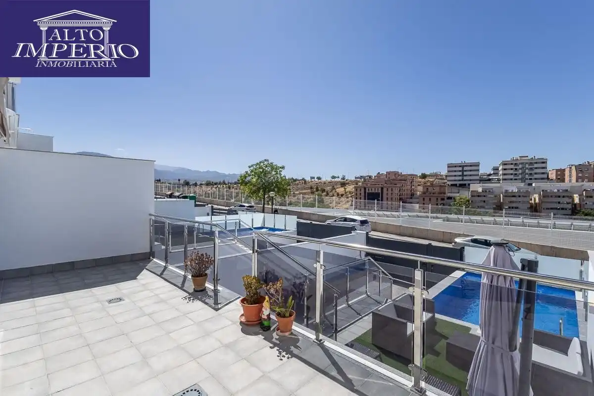 Villa avec balcon à vendre à Calle Chimborazo 57, imagen 8