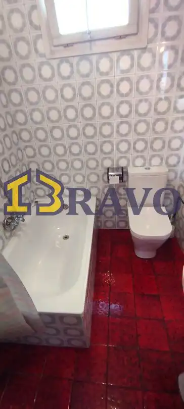 Baño de Piso en venta en Medina de Pomar con Terraza, Amueblado y Balcón