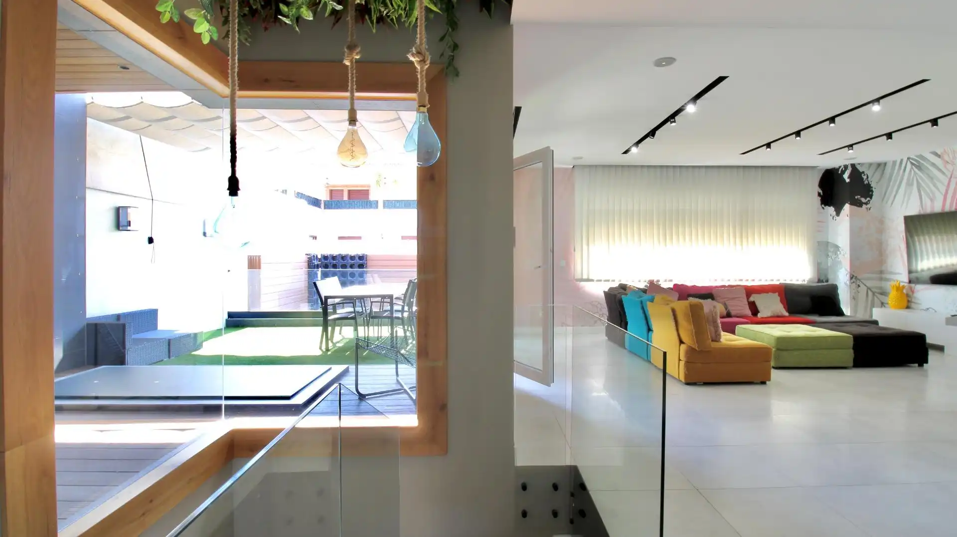 Sala de estar de Casa adosada en venta en Armilla con Aire acondicionado, Calefacción y Jardín privado