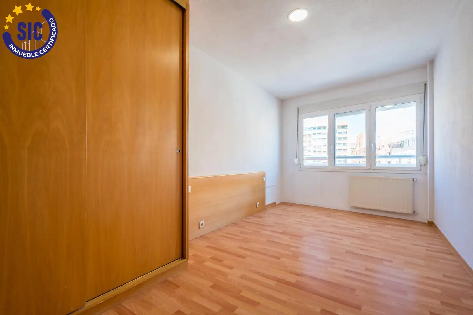 Habitación de Piso en venta en Valencia con Aire acondicionado, Calefacción y Terraza