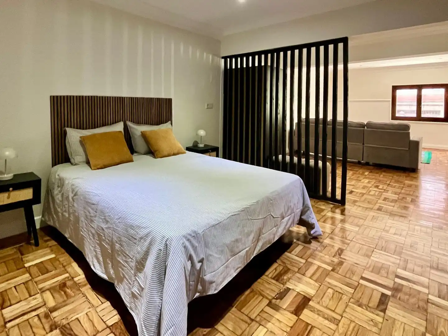 Bedroom of Flat for rent in Gijón   with Heating and Parquet flooring