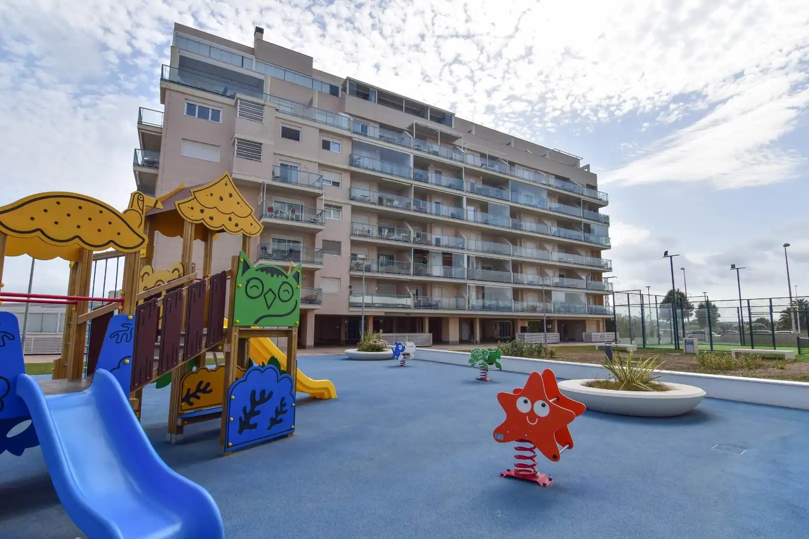 Vista exterior de Apartament de lloguer en El Puig de Santa Maria amb Aire condicionat, Calefacció i Terrassa