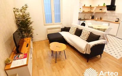 Living room of Flat for sale in Bilbao   with Heating, Private garden and Swimming Pool