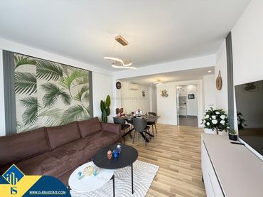 Appartamento con ascensore in vendita a Centro
