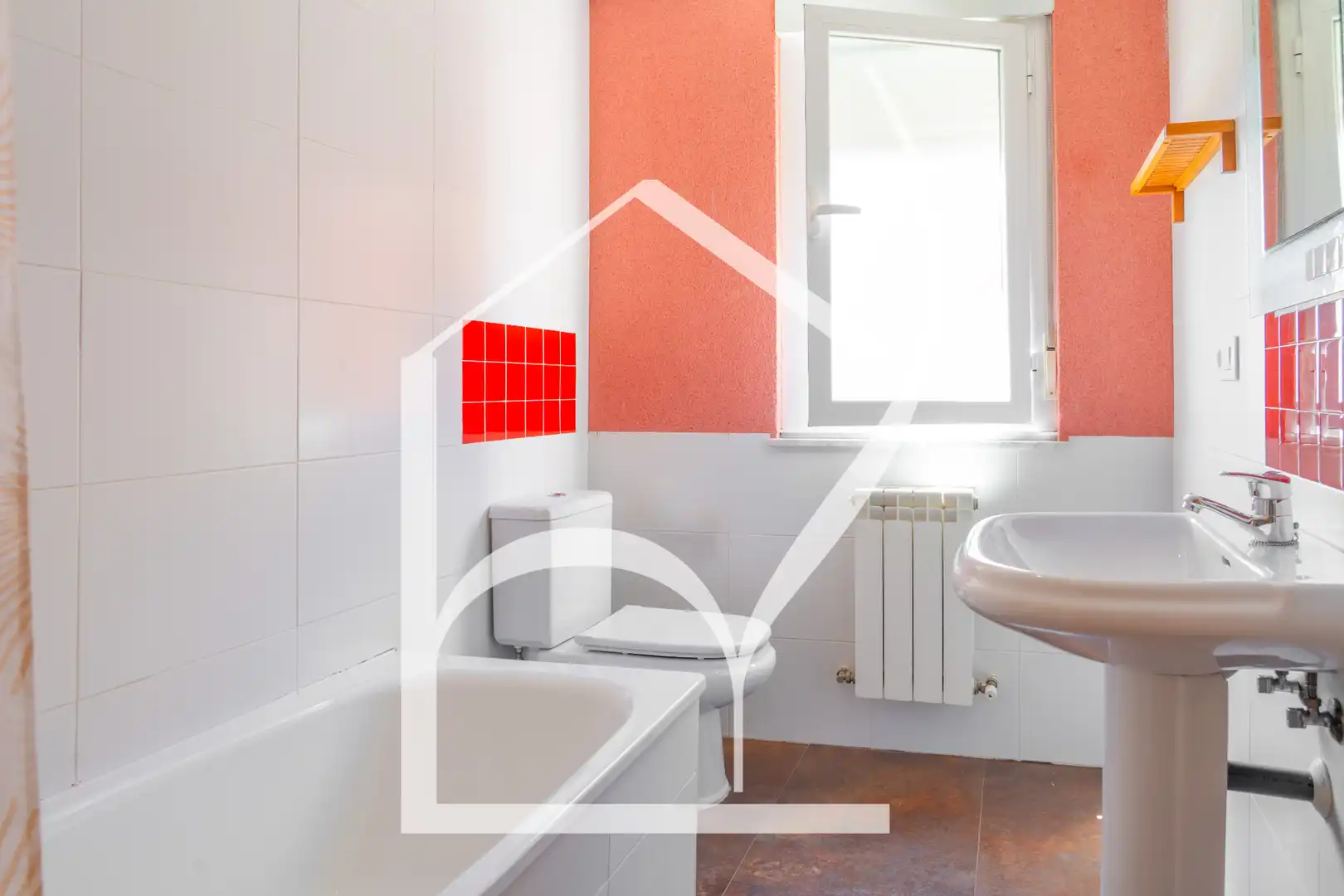 Bathroom of Detached homes for sale in Arapiles  with Heating, Parquet flooring and Terrace