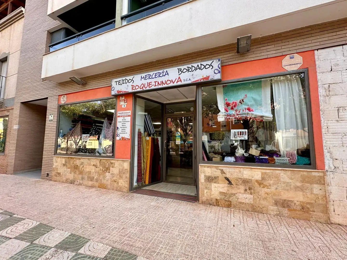 Local comercial en venta en Carretera de los Motores, imagen 2