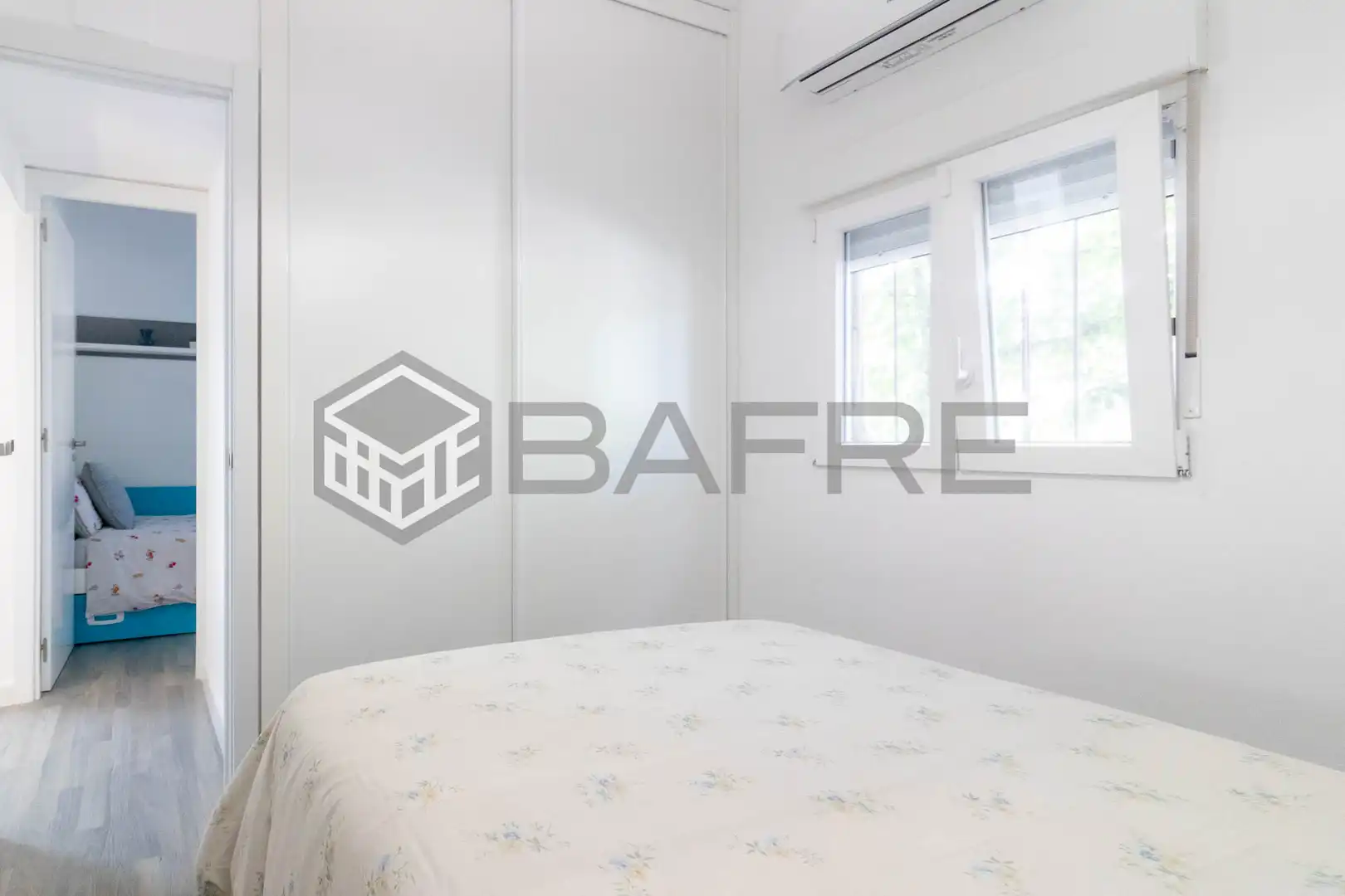Schlafzimmer von Wohnung zum Verkauf in Madrid mit Klimaanlage und Heizung