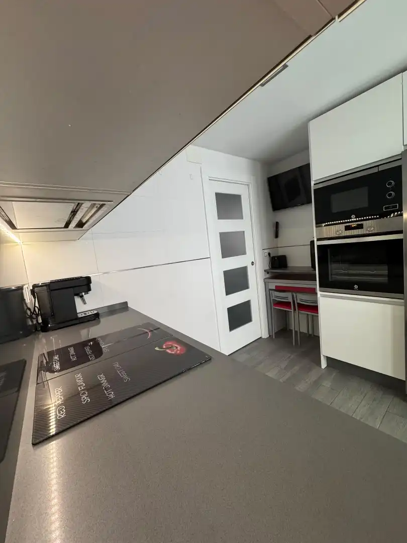 Küche von Wohnung zum Verkauf in  Jaén Capital mit Klimaanlage, Terrasse und Balkon
