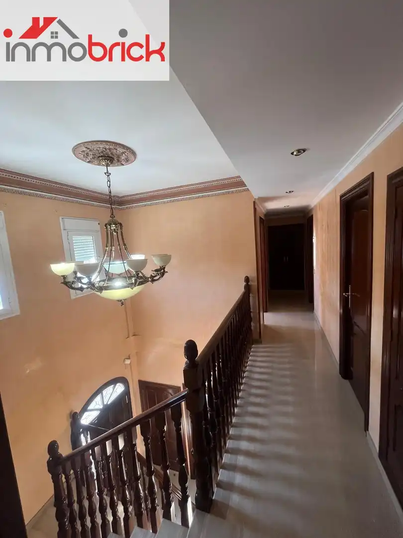 Casa o chalet en venta en Lucena con Calefacción, Terraza y Piscina