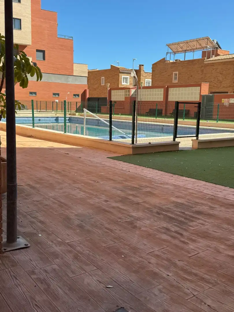Piscina de Piso en venta en Roquetas de Mar con Aire acondicionado, Calefacción y Terraza