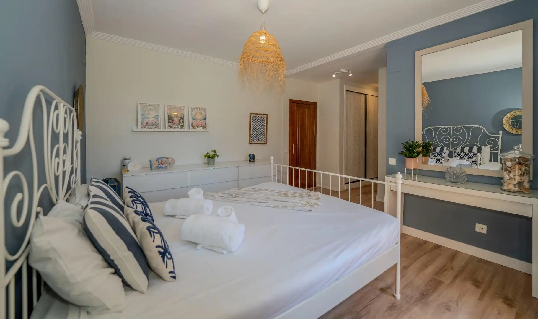 Habitación de Casa adosada en venta en Ayamonte con Aire acondicionado, Calefacción y Jardín privado