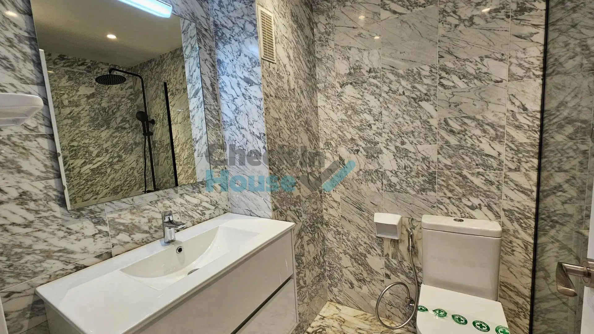 Badezimmer von Wohnungen zum Verkauf in Sant Feliu de Guíxols mit Heizung