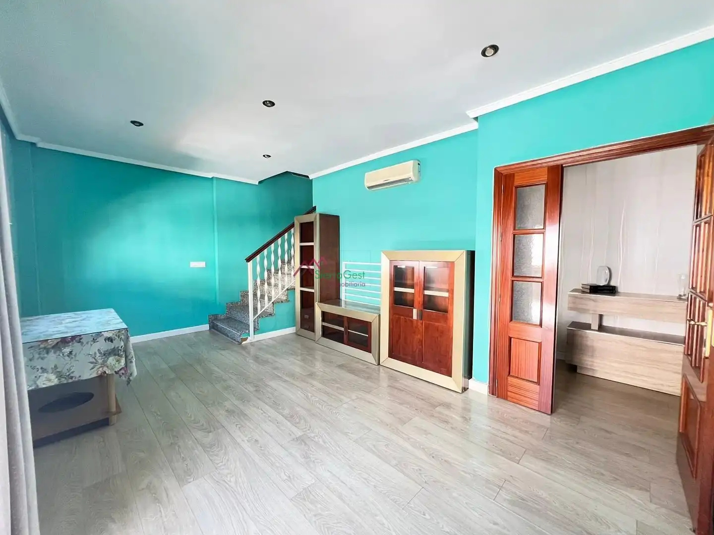 Duplexes for sale in Ubrique  with Air Conditioner