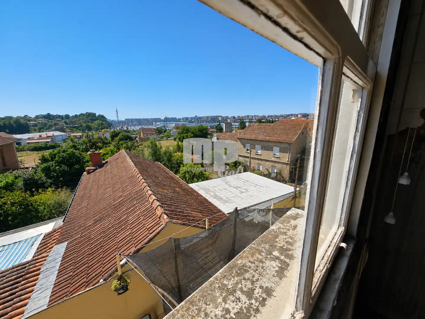Balcony of Houses for sale in Comesaña - Matamá