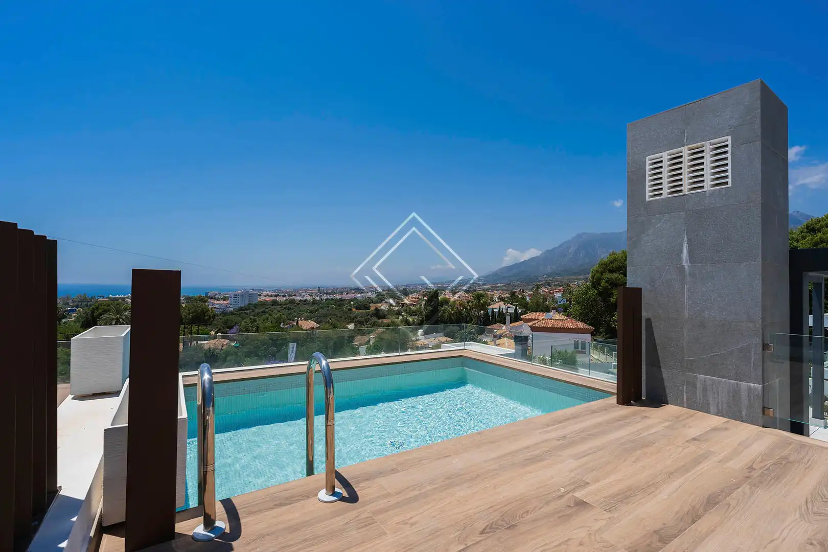 Chalet con piscina en venta en Río Real - Los Monteros, imagen 28