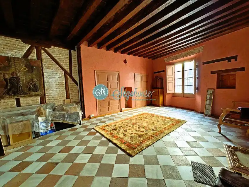 Flat for sale in Segovia  with Heating