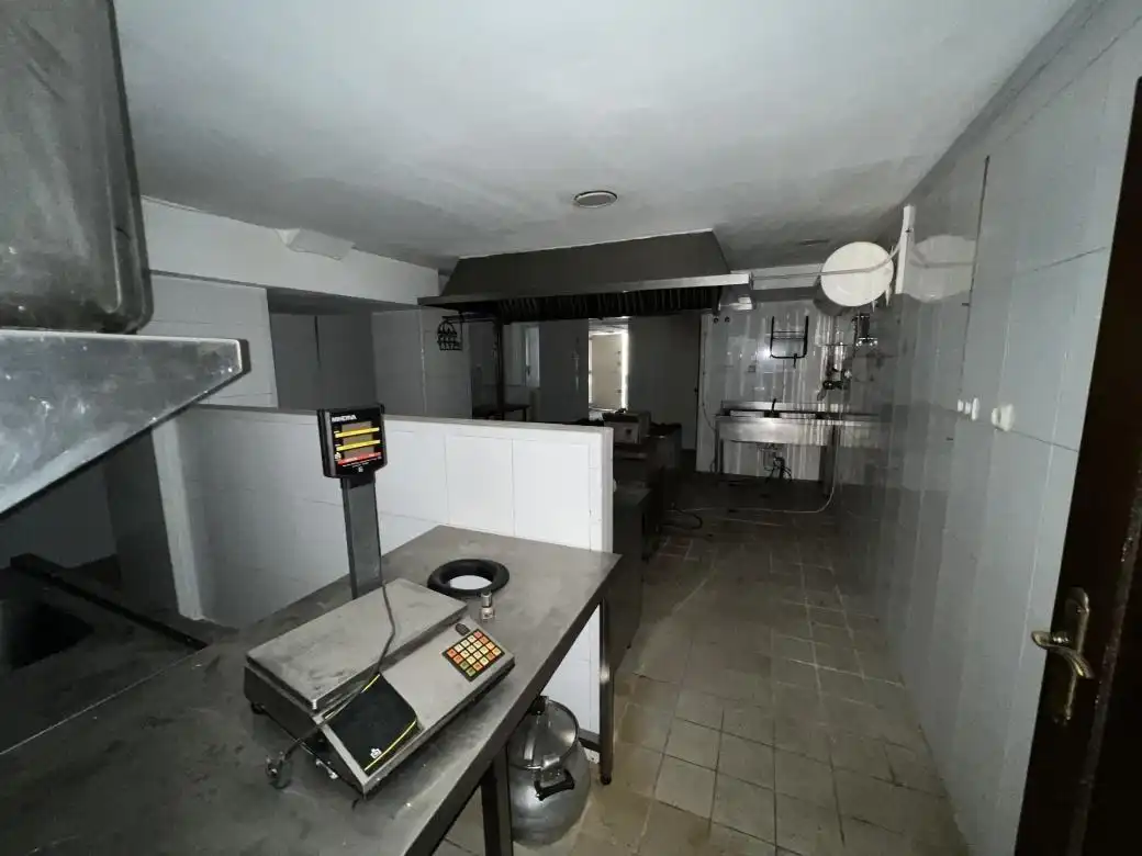 Gewerbefläche zum Verkauf in Calle VICTOR MANUEL (BE), imagen 6