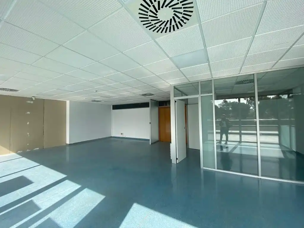 Office space with lift to rent in Carrer Poniente, imagen 4