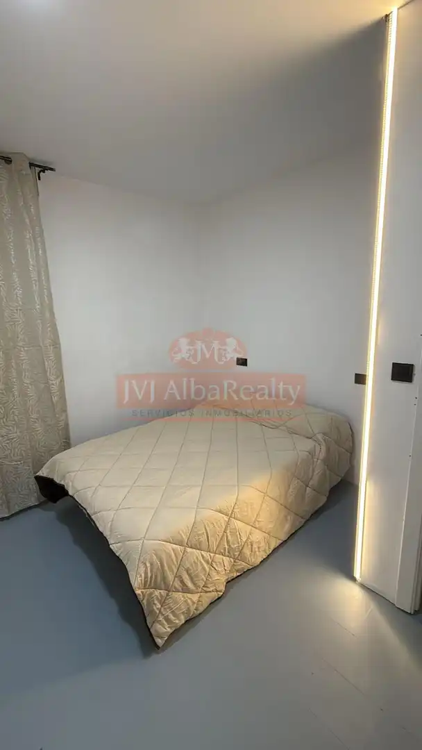 Schlafzimmer von Erdgeschoss zur Miete in Albacete mit Möbliert