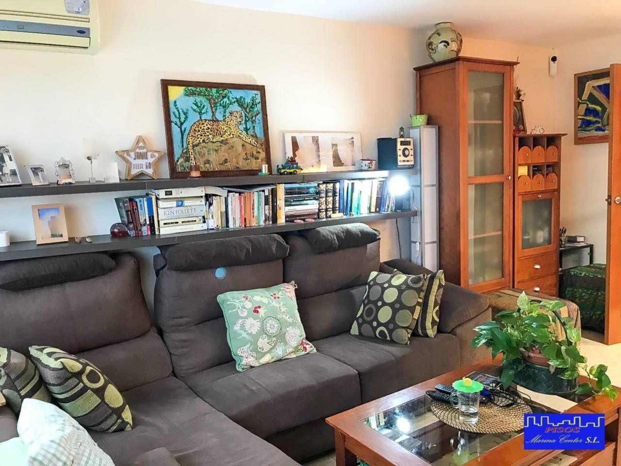 Living room of Flat for sale in L'Hospitalet de Llobregat  with Air Conditioner, Heating and Furnished