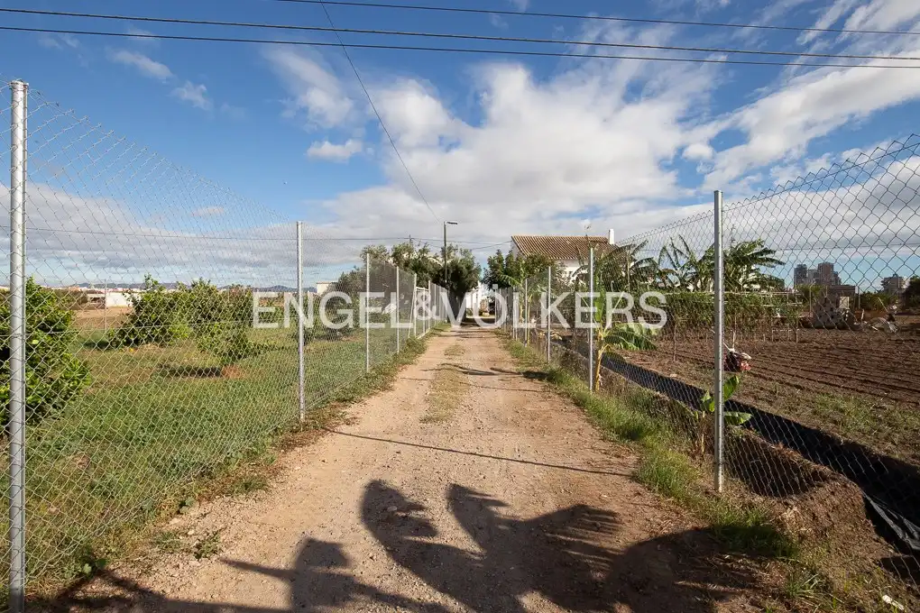 Country house zum Verkauf in Valencia mit Heizung und Privatgarten