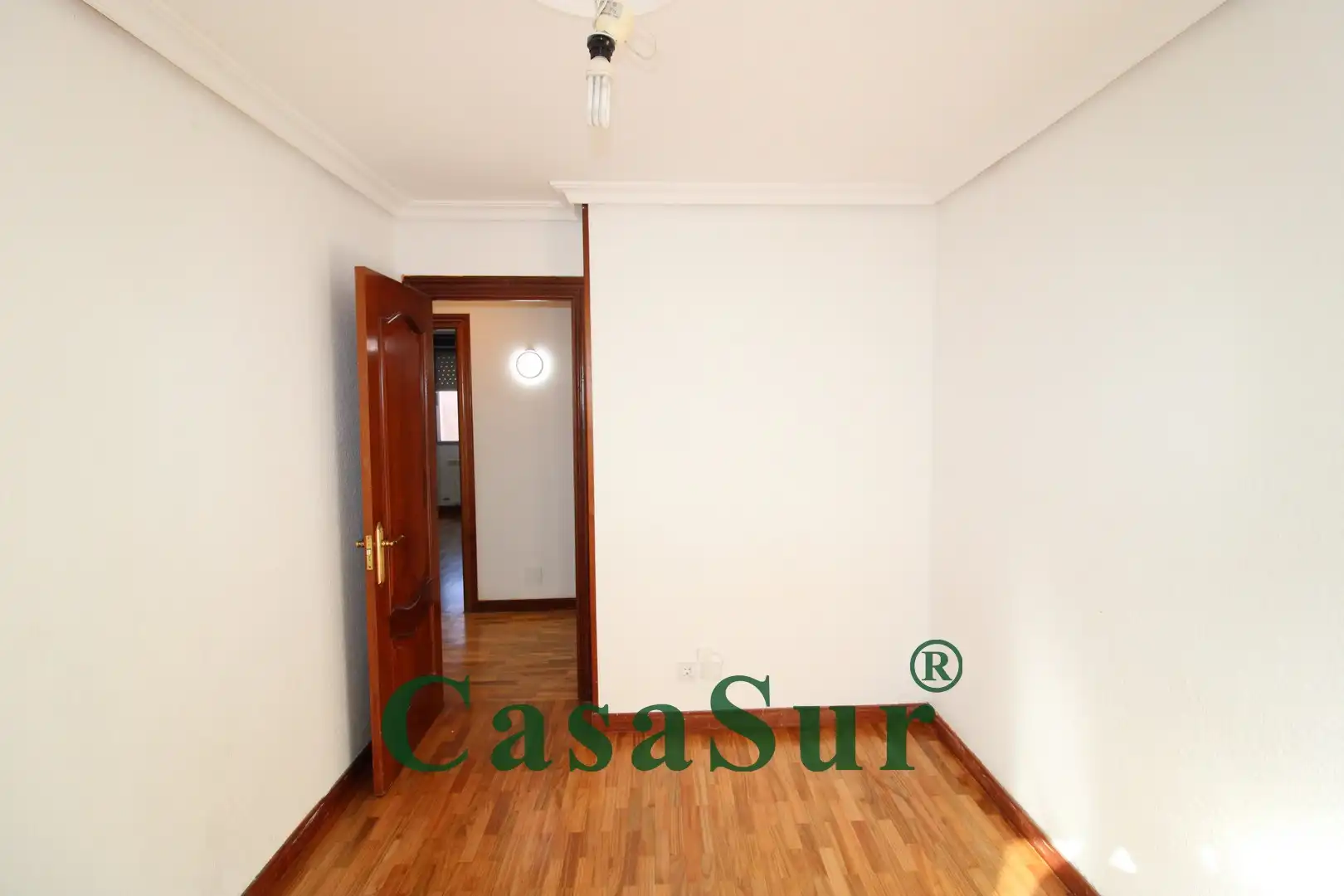 Dormitori de Pis en venda en Valladolid amb Calefacció, Parquet i Terrassa