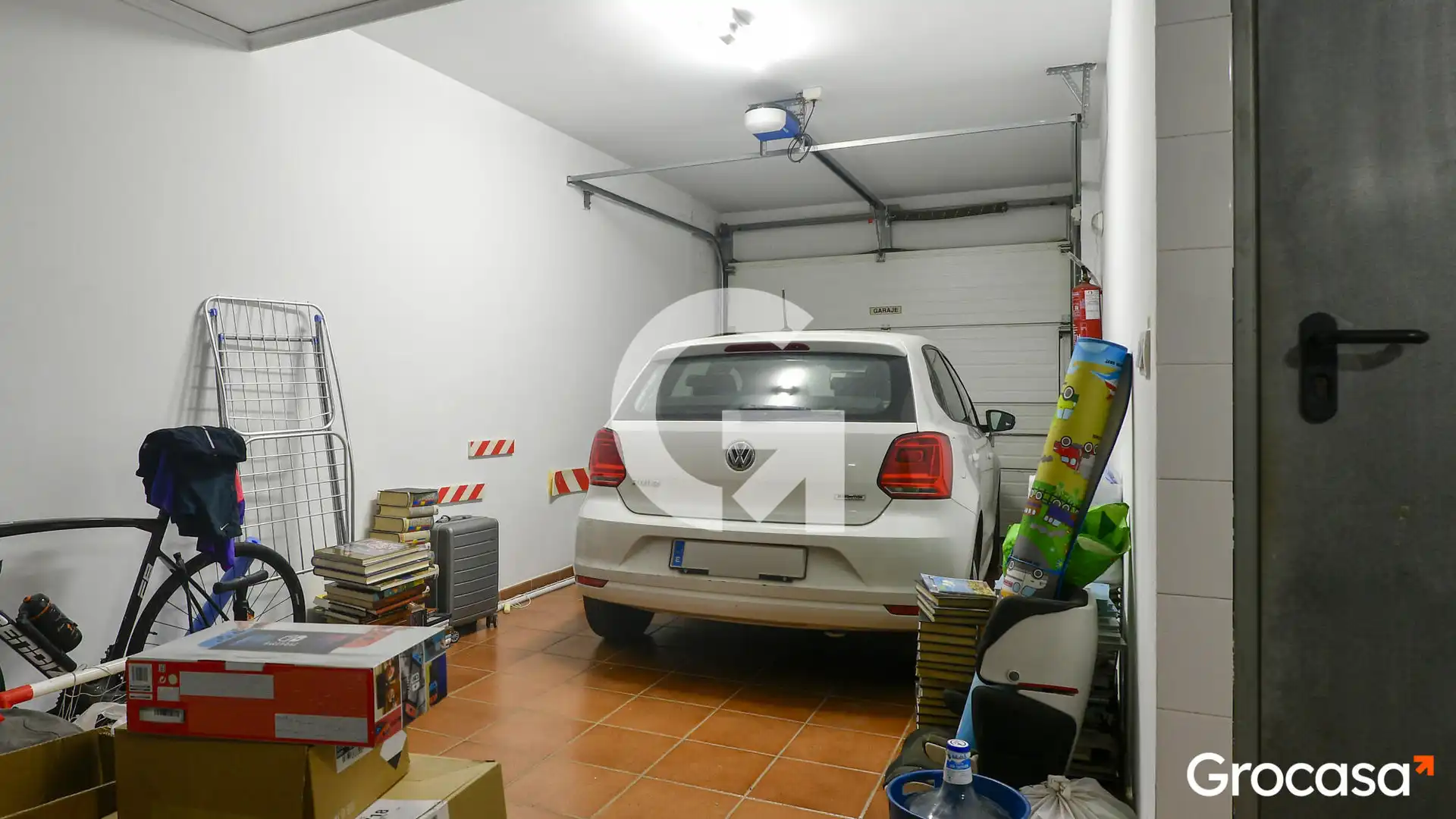 Aparcament de Casa adosada en venda en Sagunto / Sagunt amb Aire condicionat, Terrassa i Traster