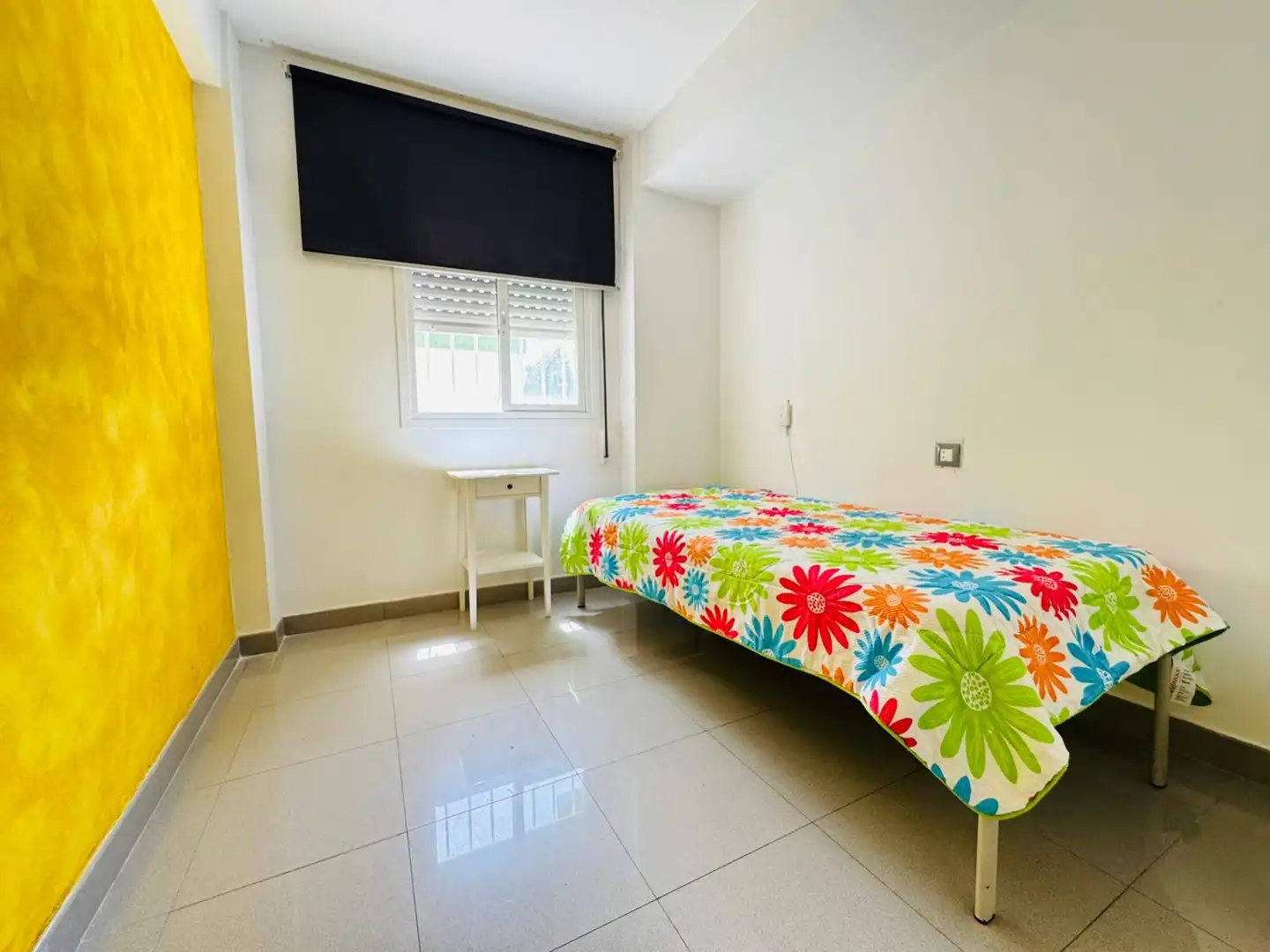 Habitación de Piso en venta en Algeciras con Amueblado y Balcón