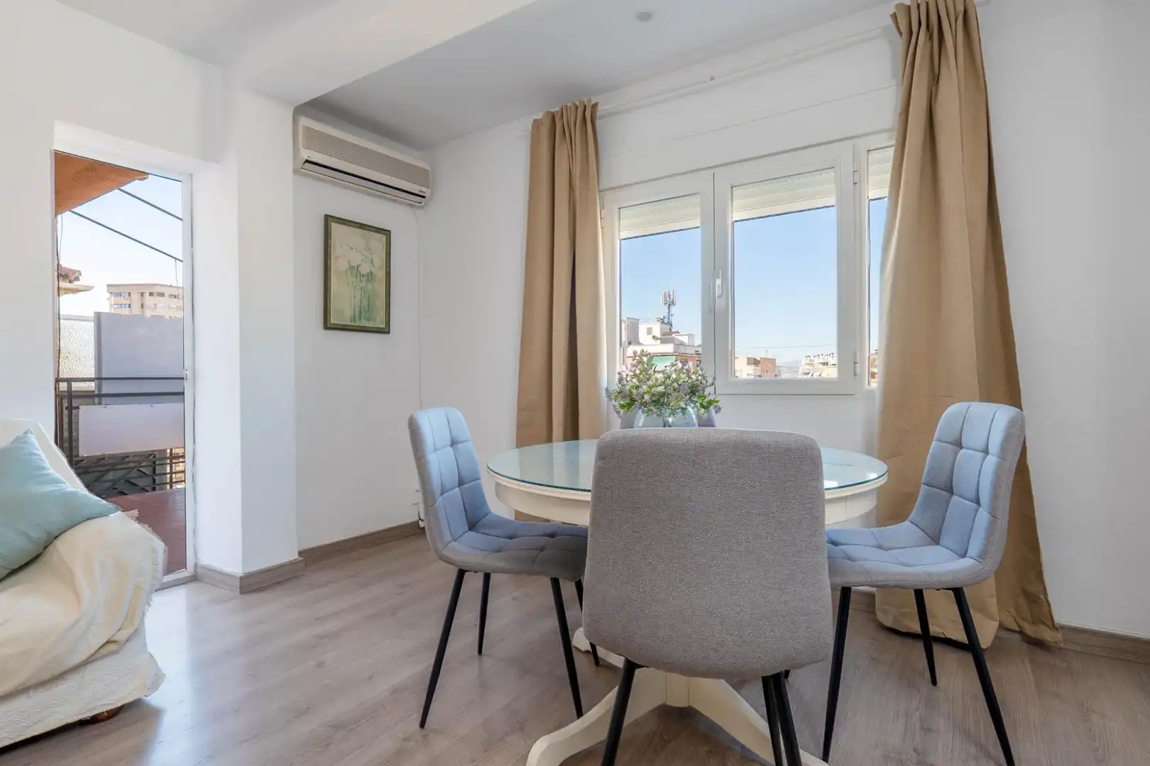 Dining room of Flat for share in Ronda