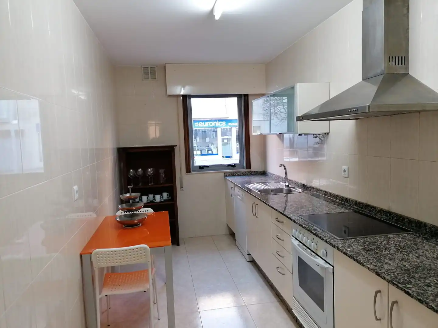 Flat with lift to rent in Avenida de Ferrol